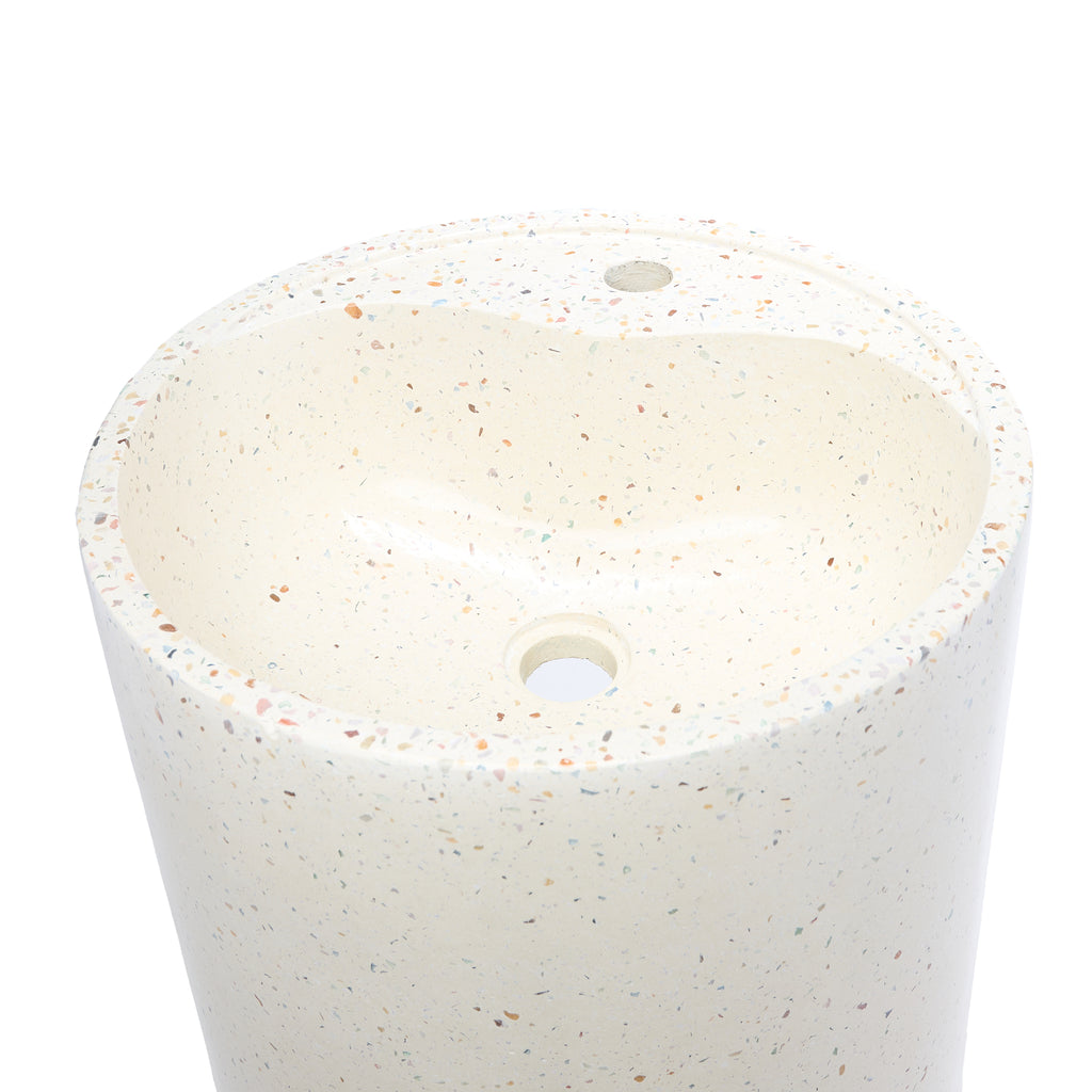 The Monolith III Freestanding Basin
